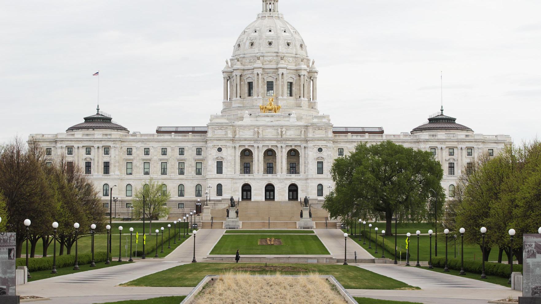 Lawmakers question new fee for online court documents